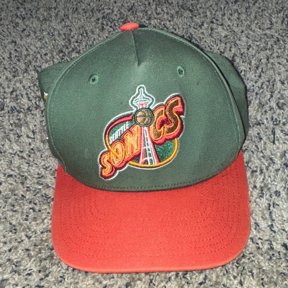 Mitchell & Ness Green Cap with Red Accents